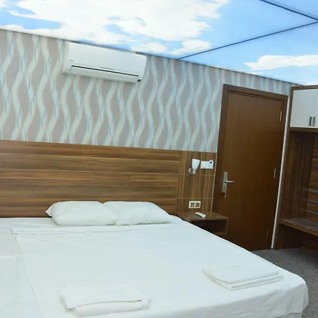 Hotel Monk Boutique 3*