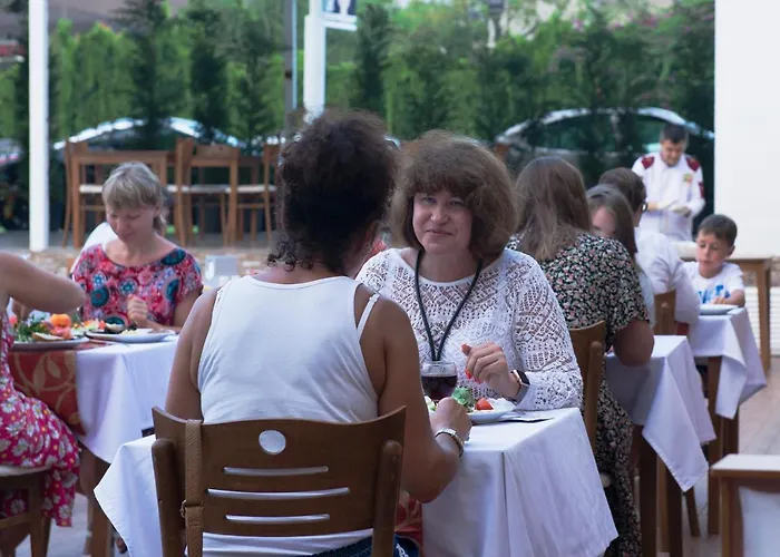 מלון Monk Boutique קמר